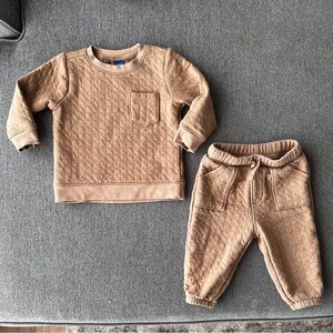 Old Navy Top & Jogger Set - 6-12M
